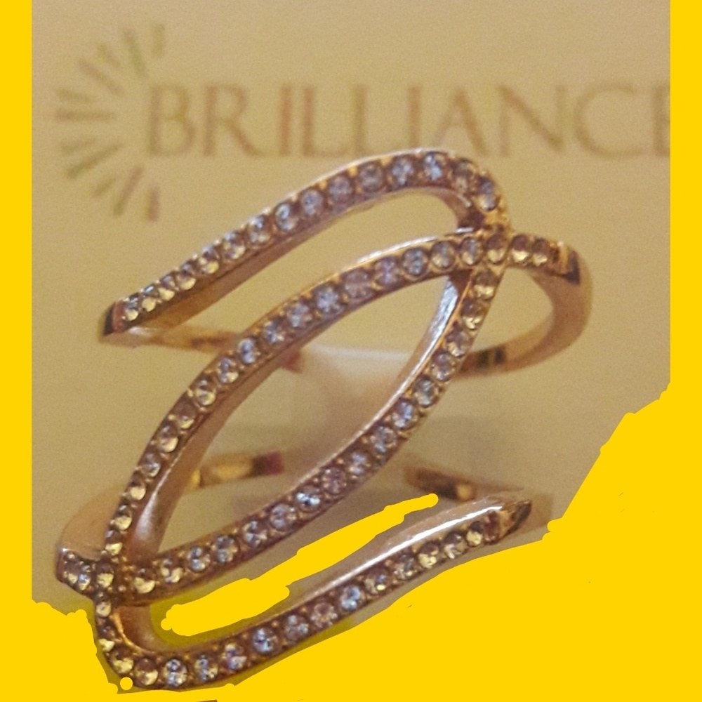 $40 Brilliance Swirling Ring Swarovski Crystal 9 - Picture 2 of 6